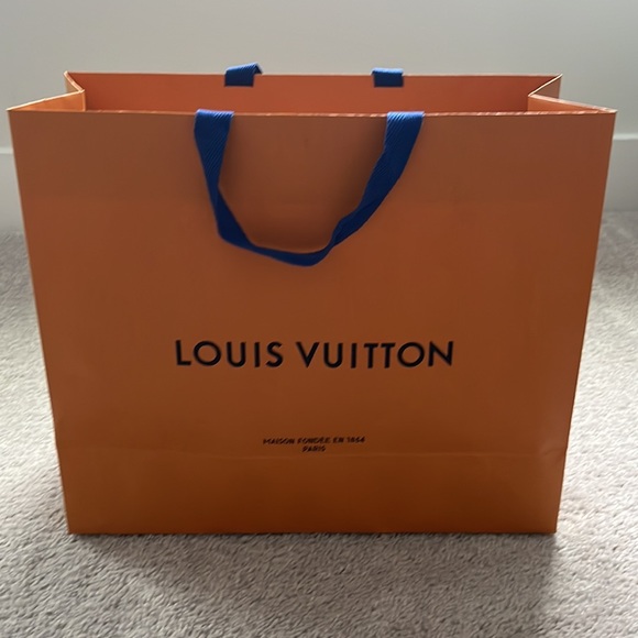 Louis Vuitton Shopping Bag - Picture 3 of 5